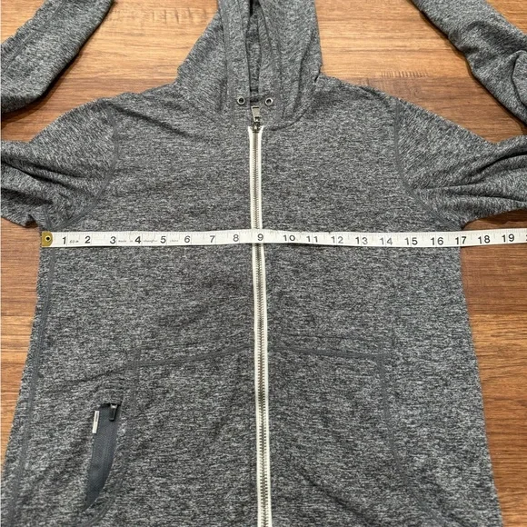 vuori halo performance full-zip hoodie size XS - Picture 12 of 14